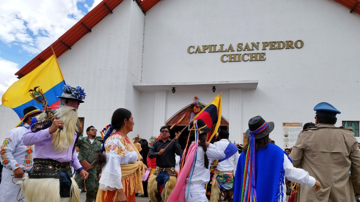 Al ritmo del rondín, ritmo tradicional de Puembo conmemoraron las fiestas de San Pedro
