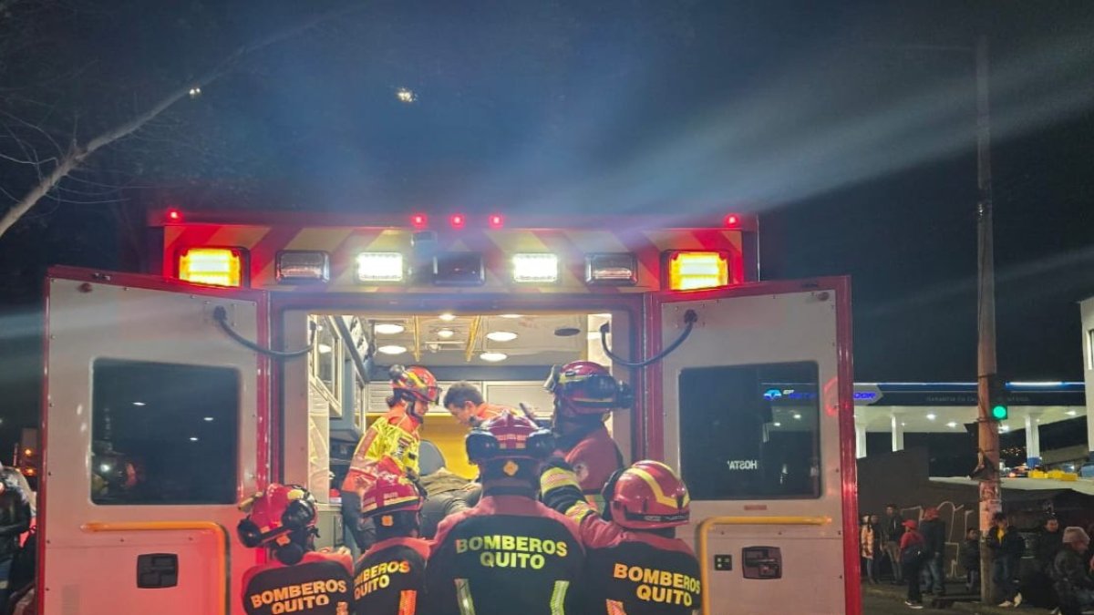 Imagen referencial: La víctima cayó en un hoyo donde se encontraban varillas de metal,