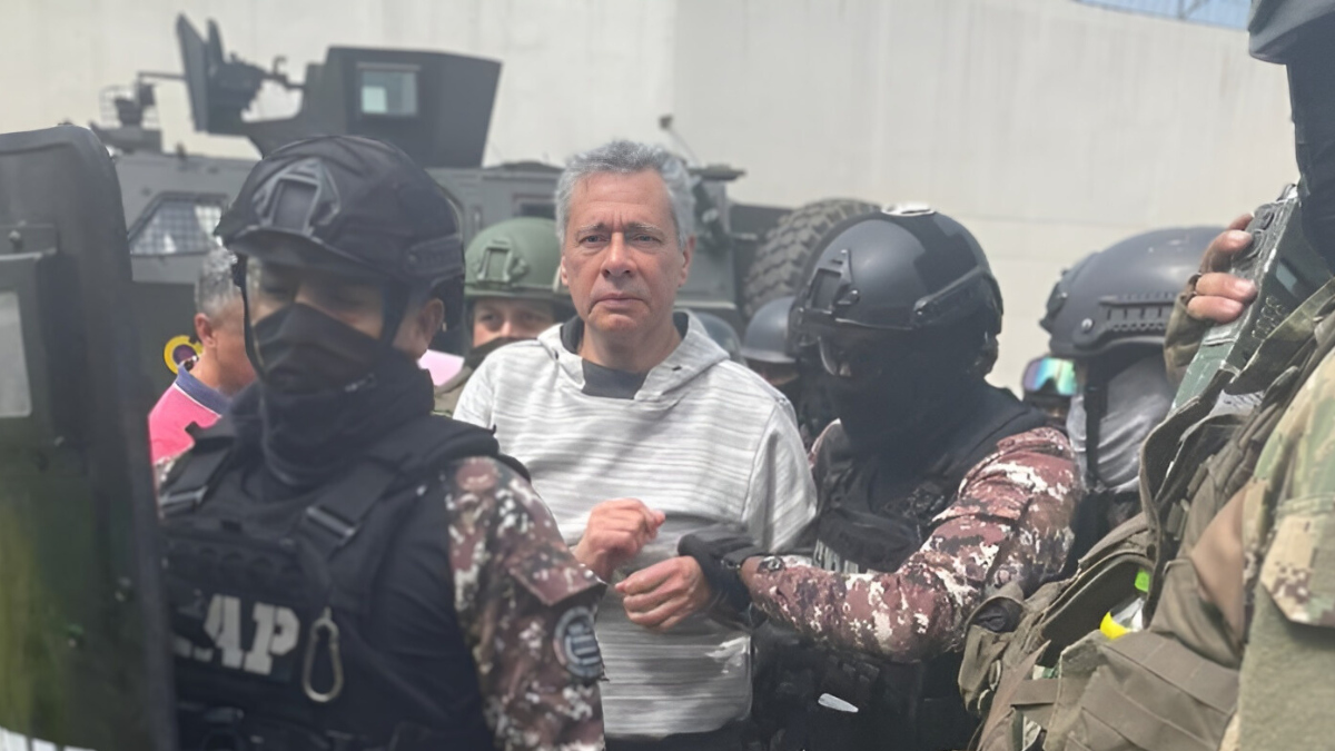 Jorge Glas fue detenido en medio de un considerado despliegue policial y militar el 5 de abril de 2024.