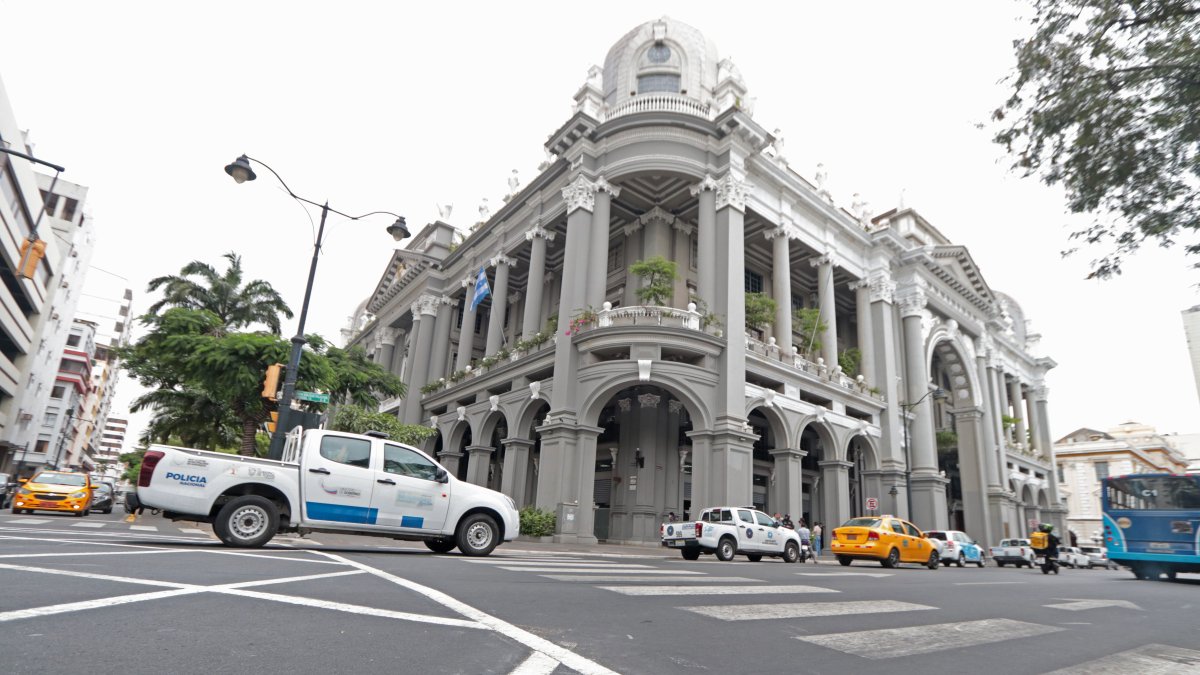 Fachada del edificio del Municipio de Guayaquil. 