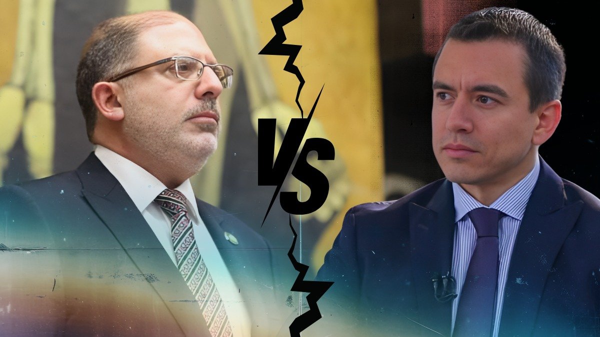 Henry Kronfle y Daniel Noboa se lanzan dardos en redes y en ruedas de prensa.