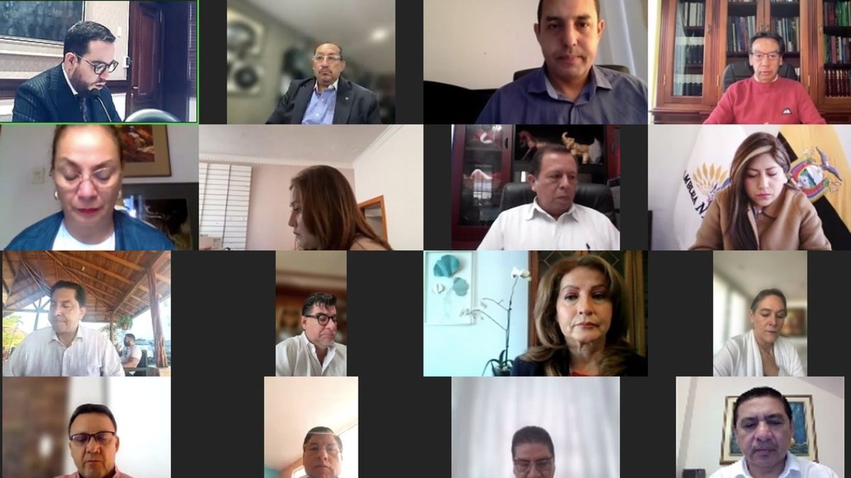 Virtual. Como todo lunes, los asambleístas se encontraban todavía en sus provincias, gozando del fin de semana extendido que arranca el jueves por la tarde.