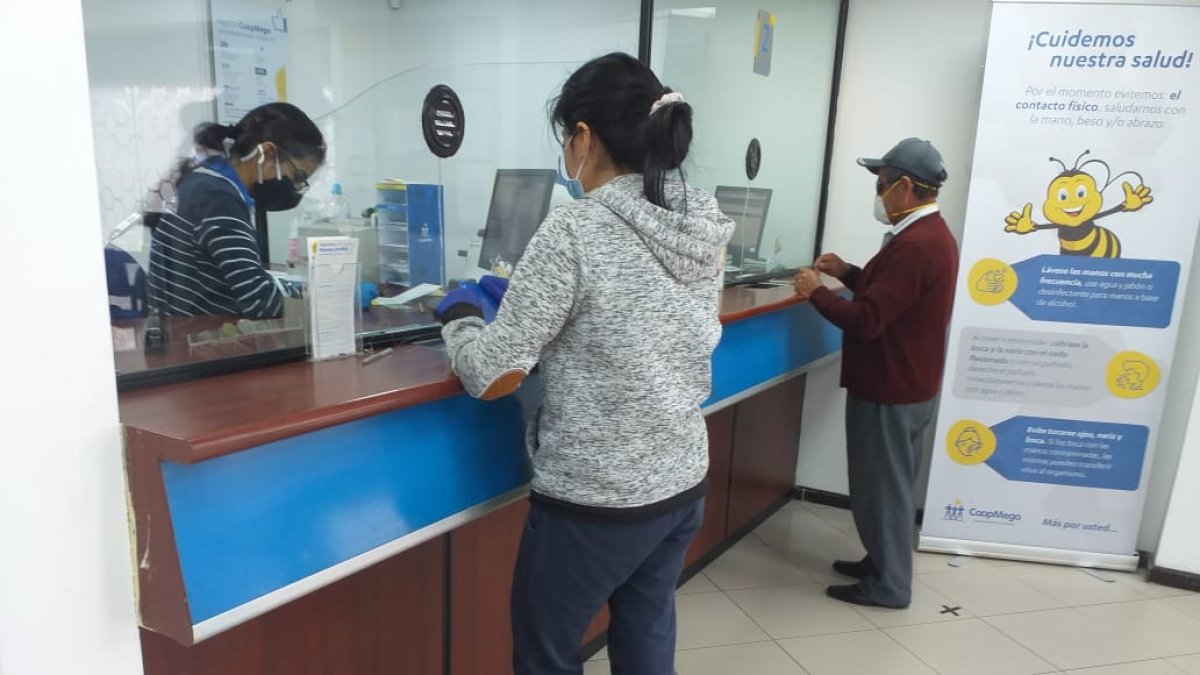 Hay dos modalidades de cobro del bono en ventanilla de las instituciones financieras   y vía acreditación en una cuenta personal