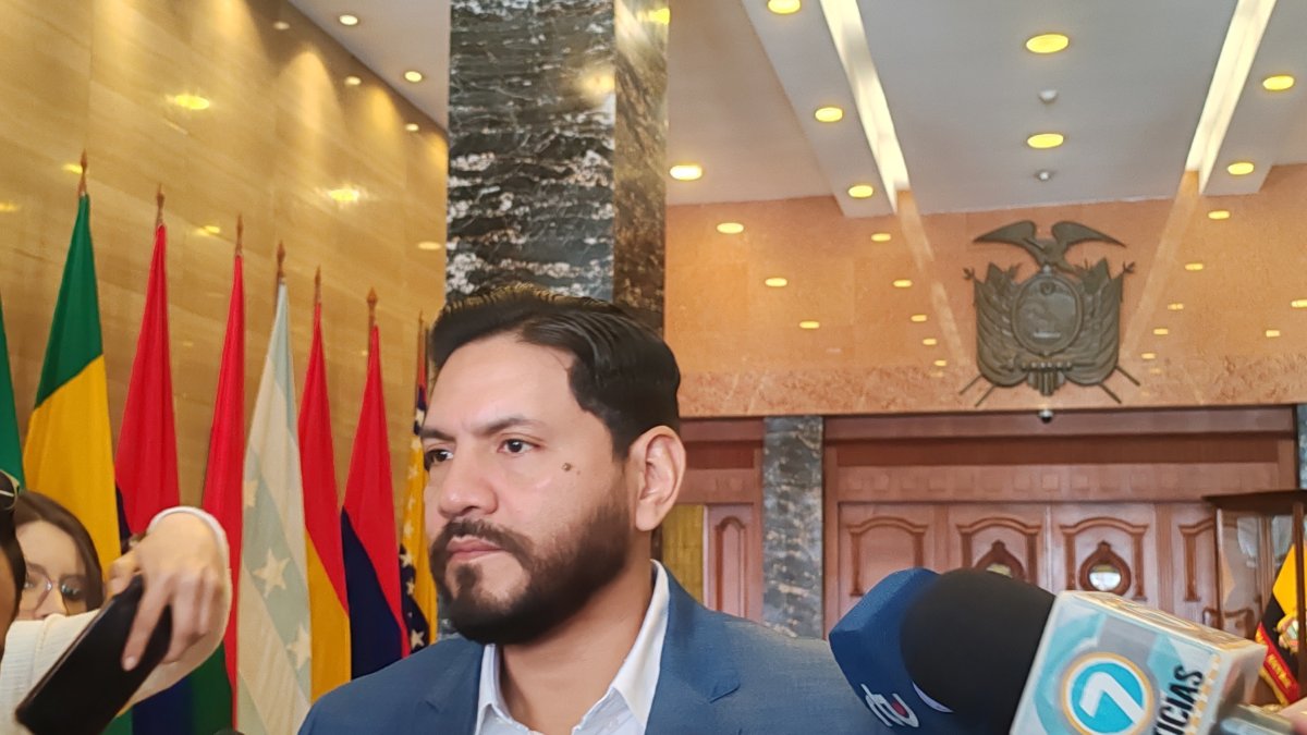 El secretario general de la Asamblea Nacional indicó que se podría analizar que se postergue la comparecencia de Terán por la audiencia preparatoria de juicio del caso Metástasis.