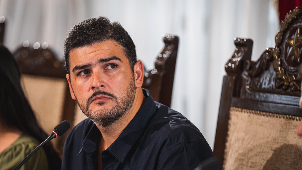 Aquiles Álvarez, alcalde de Guayaquil, es denunciado por su actividad como accionista de Copedesa.