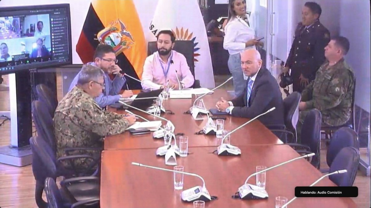 El ministro aseguró que ante la posible participación de personal militar en la distribución de alimentos inapropiados en las cárcels, se han implementado acciones.