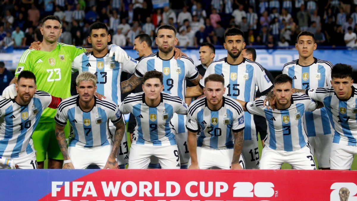 La selección argentina de fútbol.