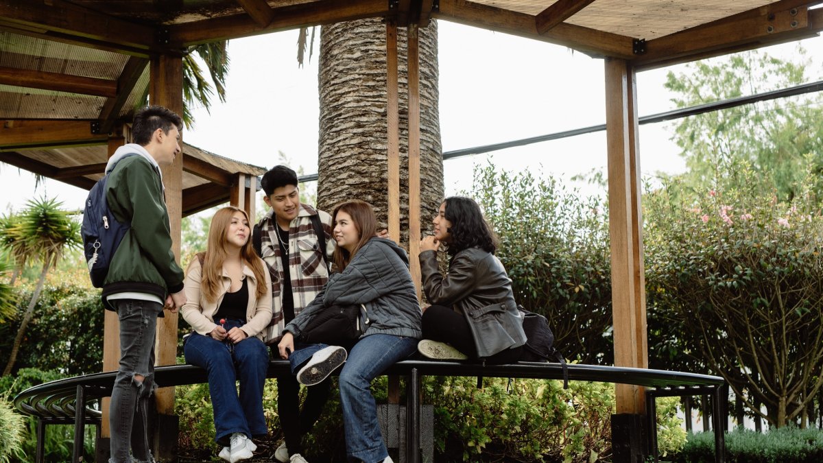 El primer año de universidad puede provocar cambios significativos para los adultos jóvenes.