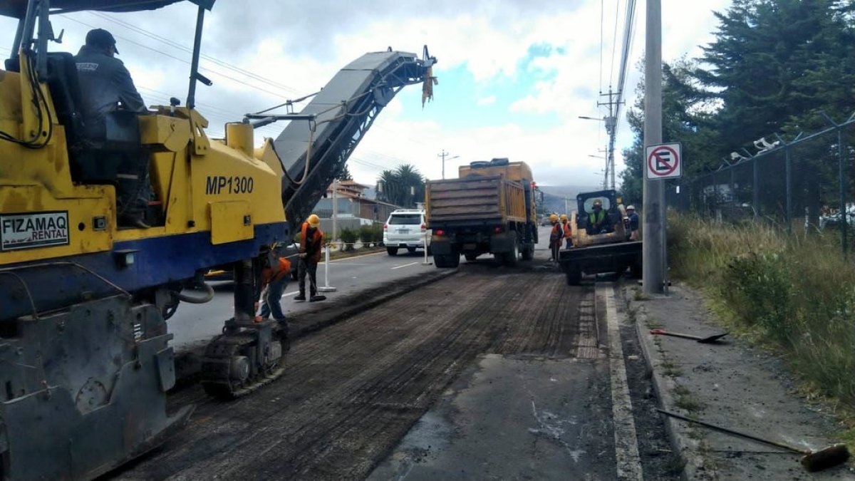En julio de 2024 se realizaron trabajos de bacheo técnico la av. Oswaldo Guayasamín.