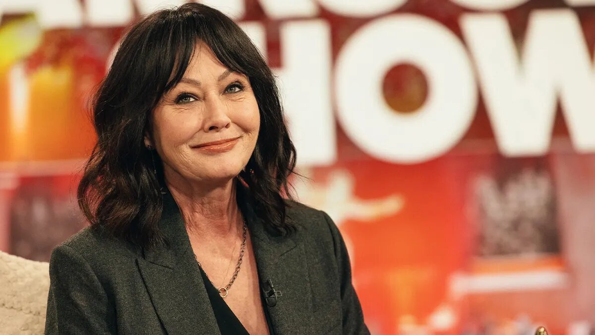 Shannen Doherty sonriente