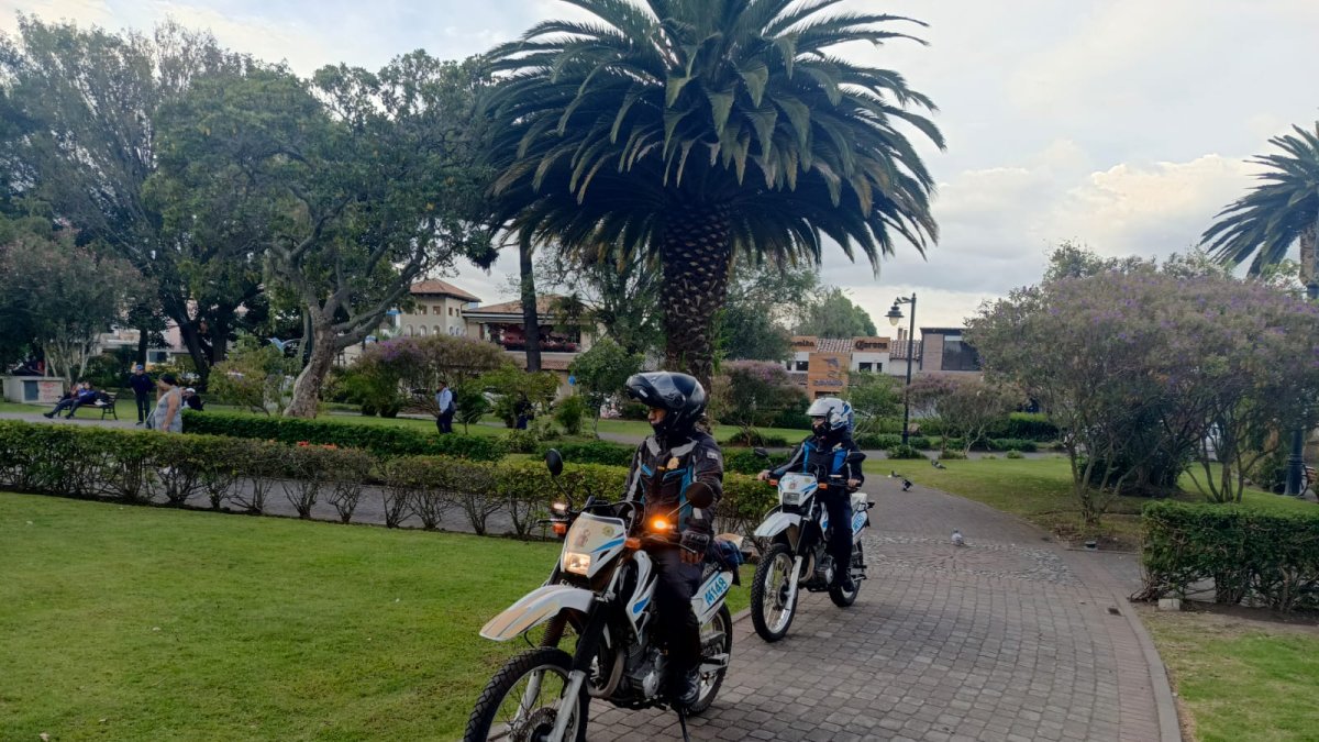 Uno de los controles se hizo en el parque Central de Cumbayá.