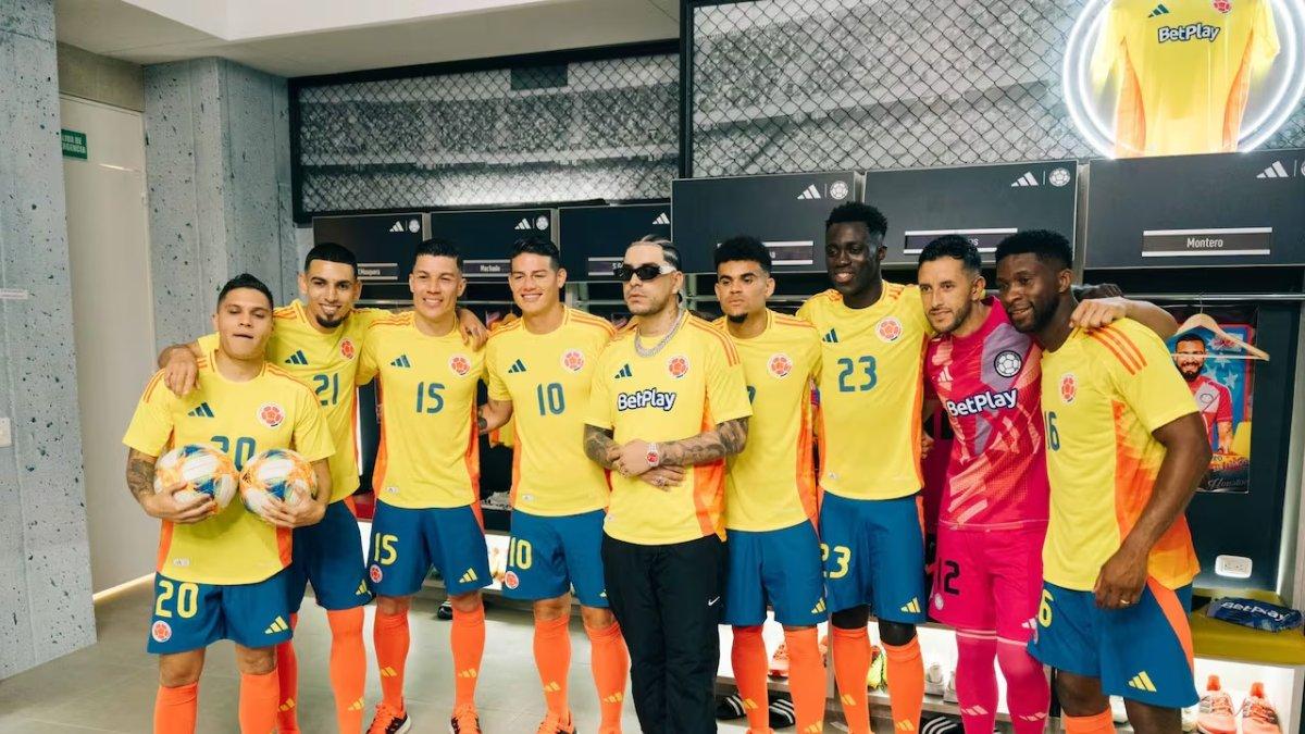 La canción es compuesta por Ryan Castro y producida por SOG