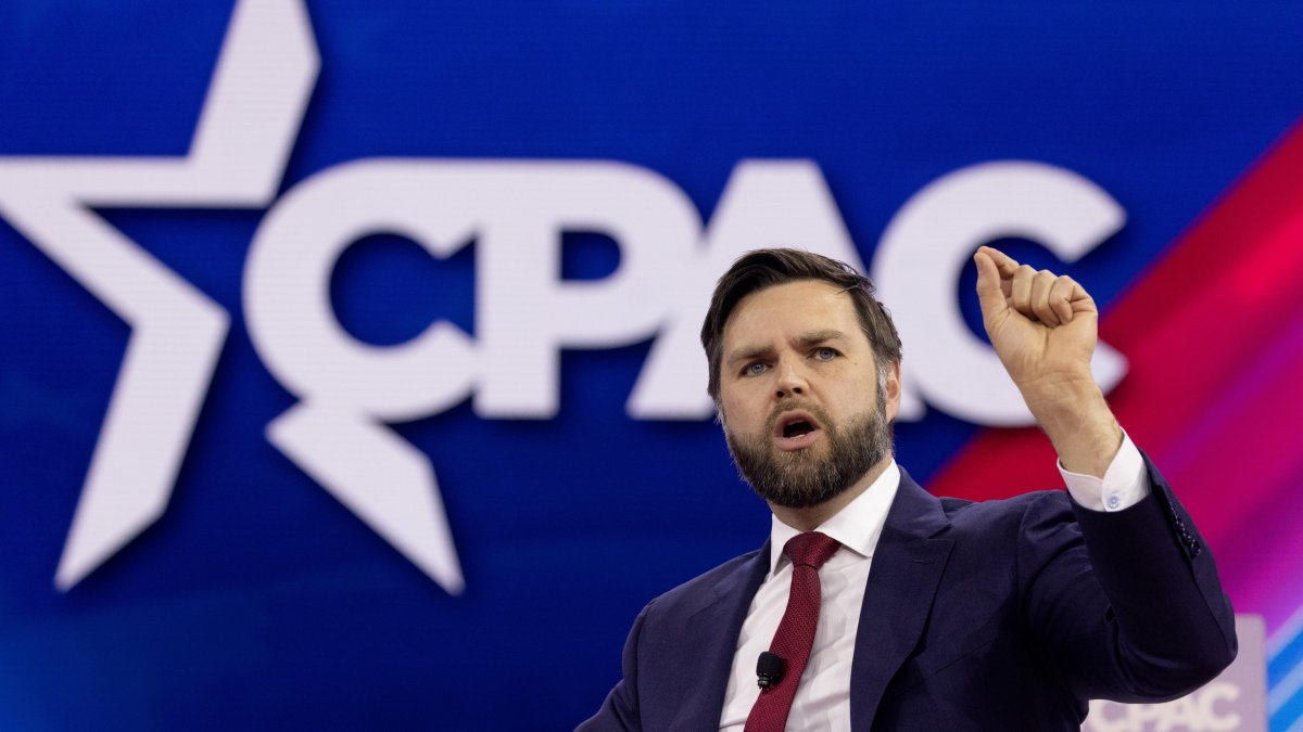 El expresidente estadounidense Donald Trump (2017-2021) eligió como vicepresidente al senador de Ohio J.D. Vance,