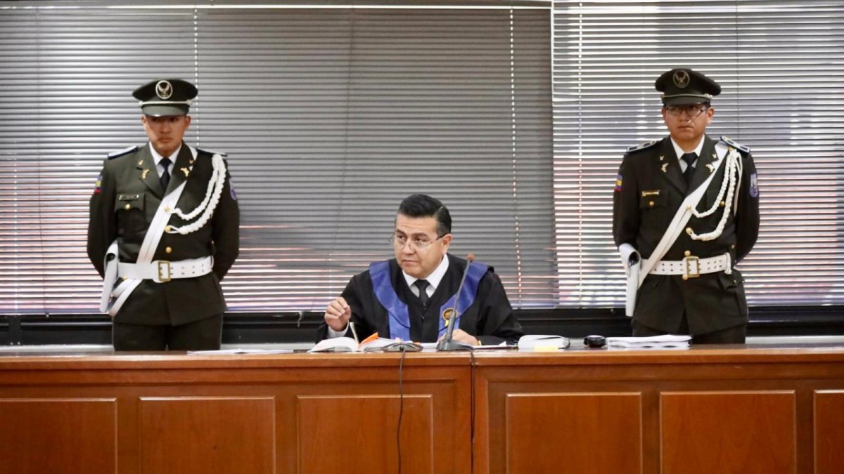 El juez Manuel Cabrera es quien conoce el caso Metástasis, luego de que el juez Felipe Córdova pidiera ser sacado del caso.