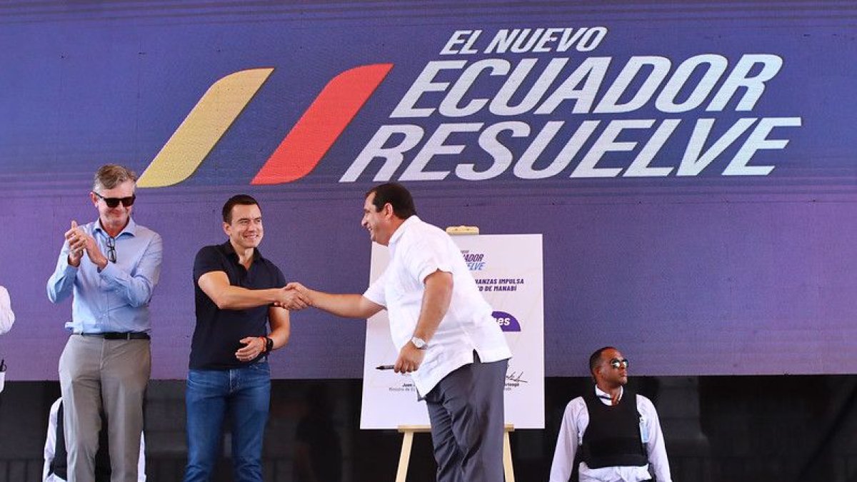 El Presidente Daniel Noboa lideró la suscripción de la garantía soberana para Manabí,