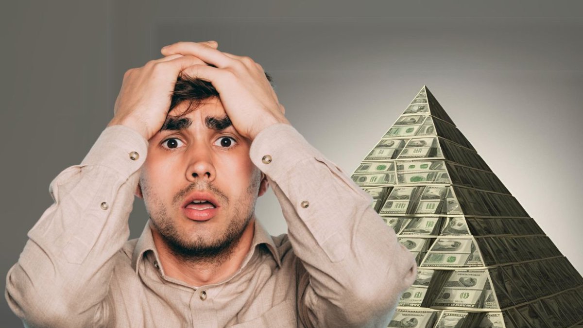 Este esquema solo funciona si ingresa constantemente dinero nuevo; de lo contrario, se satura y los clientes pierden su dinero.