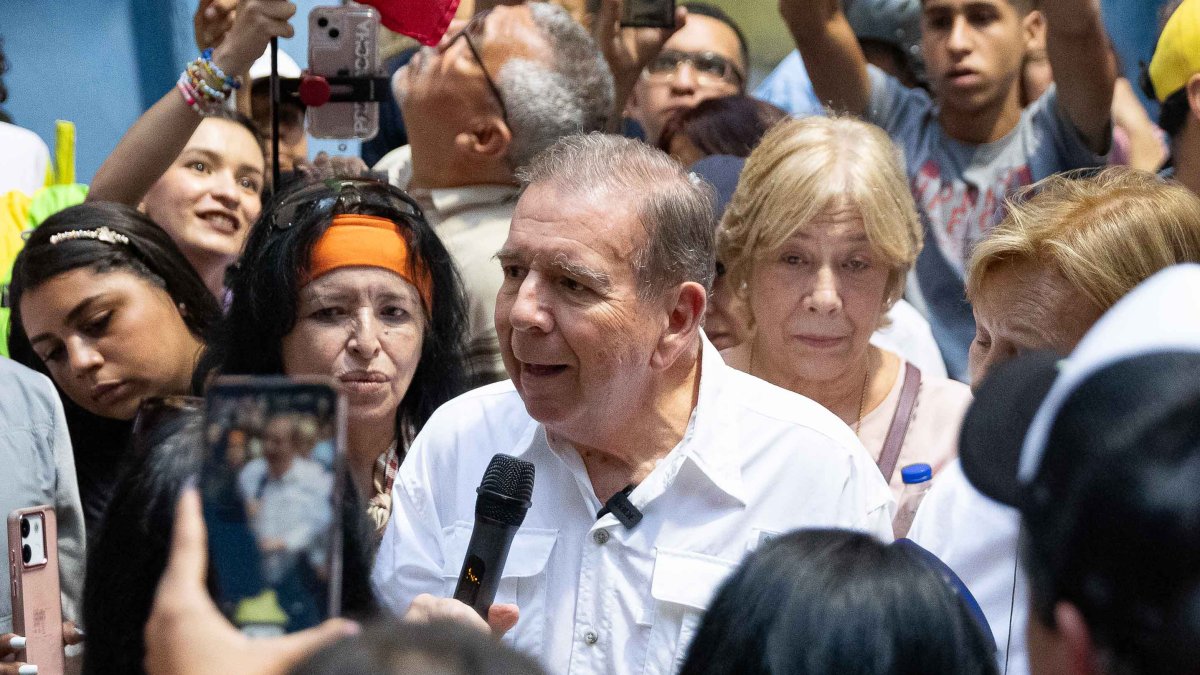 El candidato opositor Edmundo González.