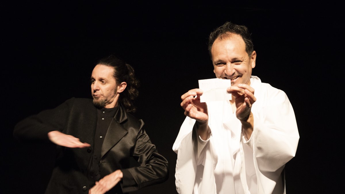 La improvisación es el punto de partida de esta cómica obra teatral que se estrena el jueves 18 de julio.