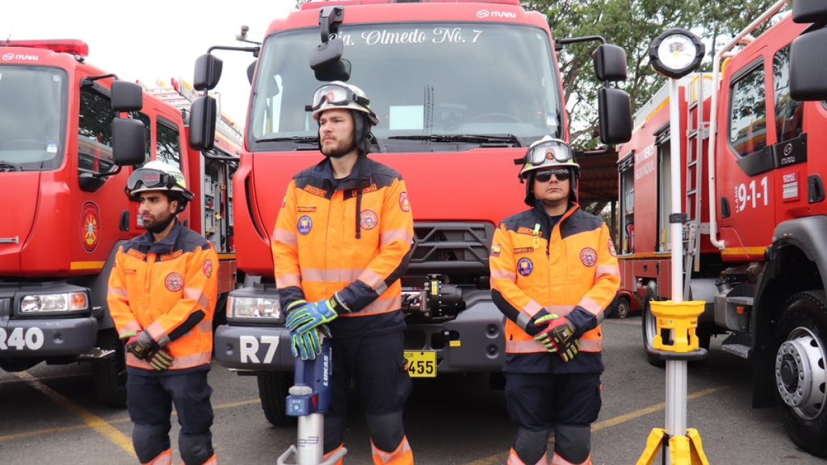 La inversión contempló nuevos vehículos para atender emergencias.
