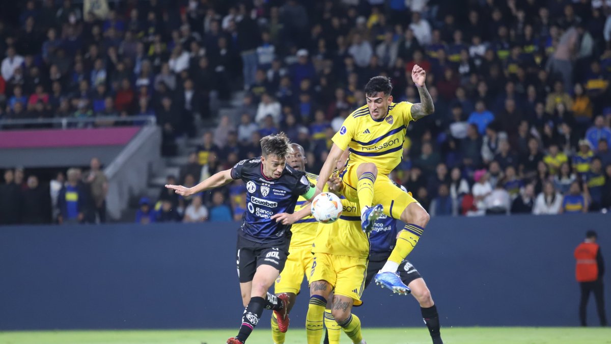 Los Rayados igualan en reñido duelo ante el Boca de argentina.