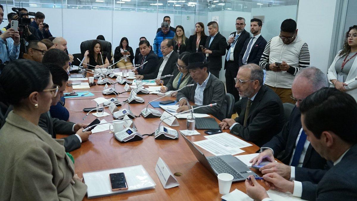 El 1 de agosto es la fecha tentativa para que la Comisión entregue el informe final sobre el juicio político.