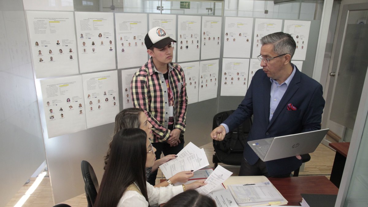 Camilo Salinas afirma que sus requerimientos al IESS han evitado que se pierda dinero.