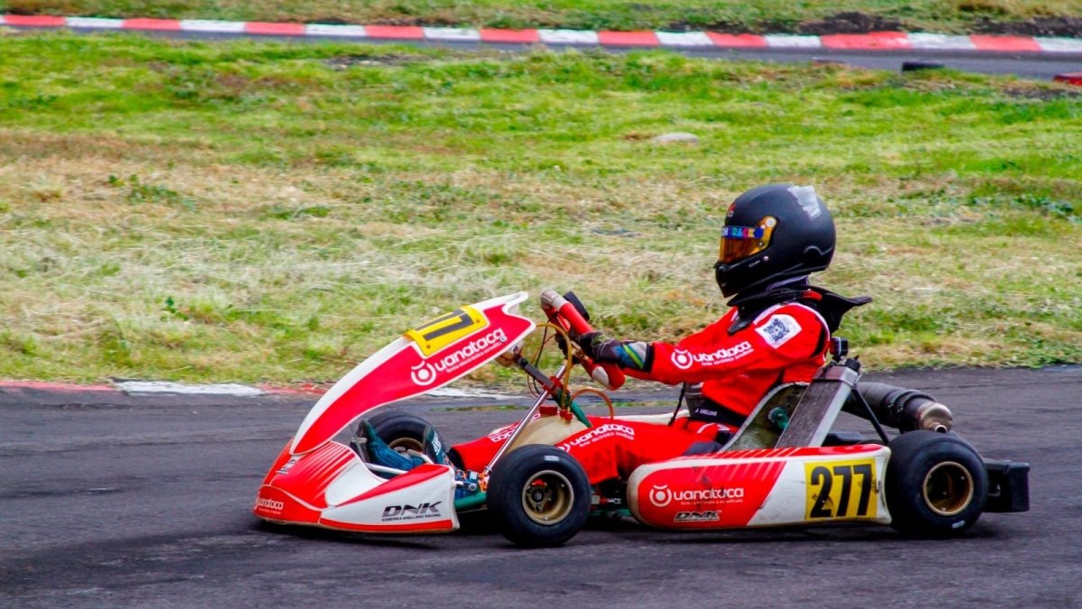 La kartista ecuatoriana Doménika Arellano forma parte del Team Uanataca.