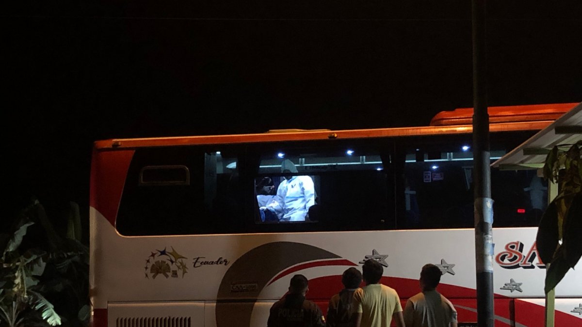 San Juan del cantón Puebloviejo, Los Ríos: Uno de los cinco asesinados es un niño de cinco años; viajaba a bordo del bus interprovincial.