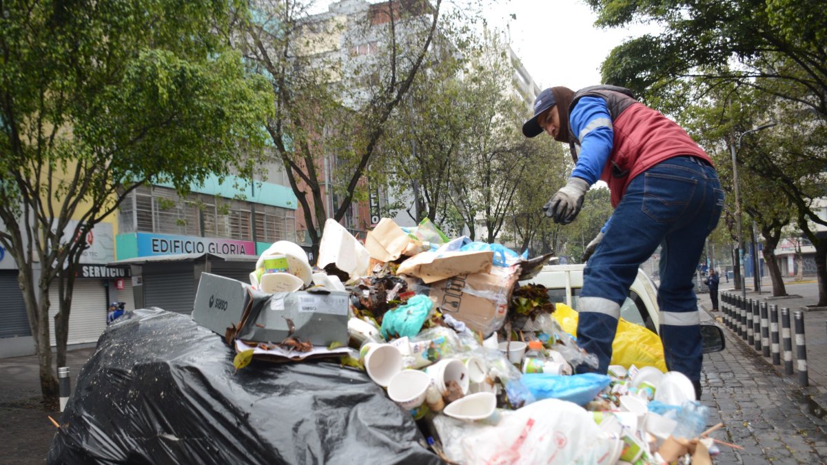 110 vehículos que ejecutan la recolección están operativos de una flota de 276.