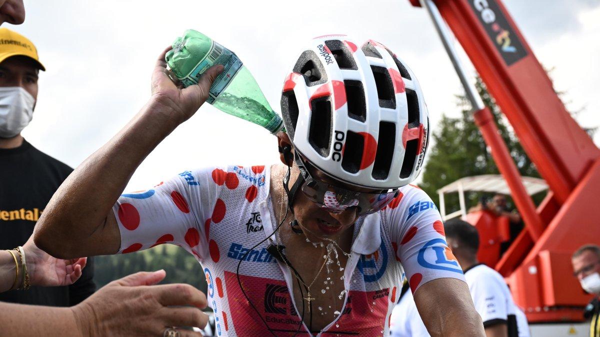 Richard Carapaz de EF Education - EasyPost declarado el Rey de la Montaña