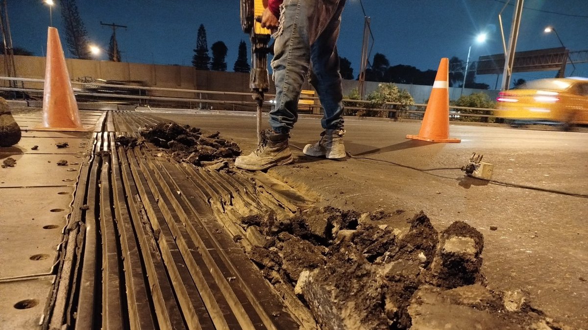 Entre los trabajos que se ejecutaron semanas atrás está la colocación de nuevas juntas en el tramo Durán - La Puntilla.