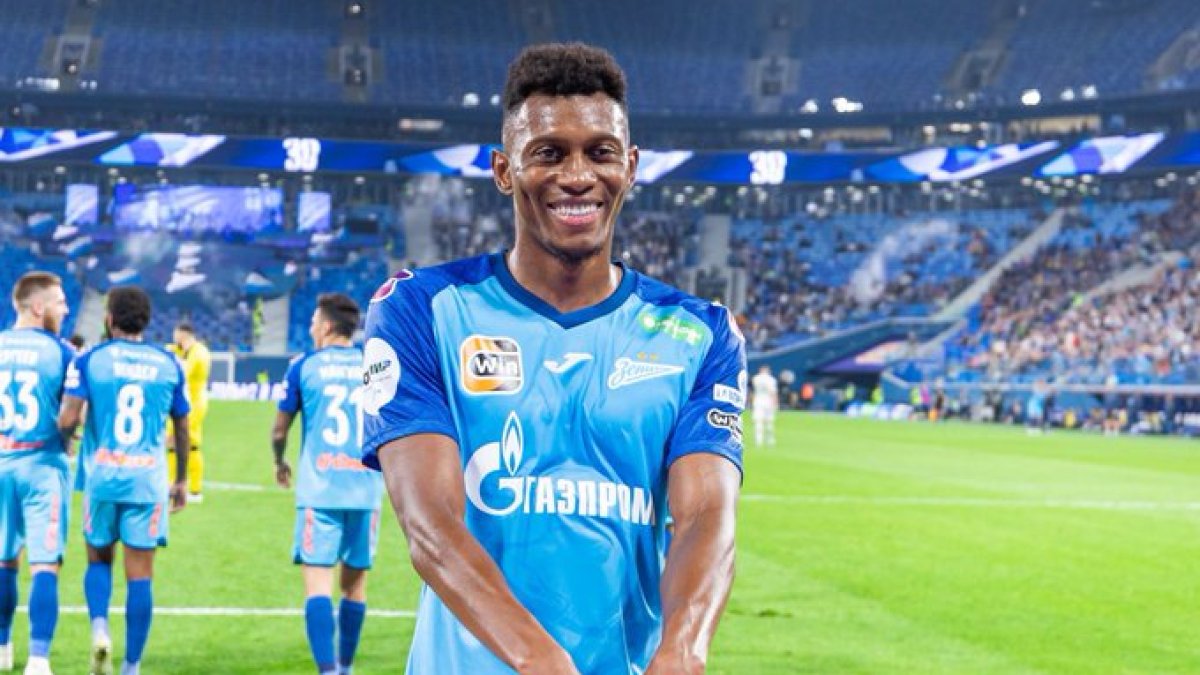 El colombiano Mateo Cassierra siendo figura en el inicio de la Liga de Rusia con el Zenit.