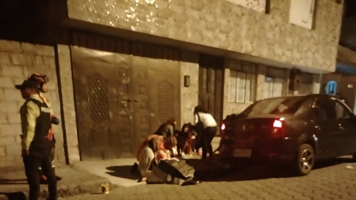 Un padre y su hijo fueron asesinados a tiros durante un robo en la calle Francisco Becerra