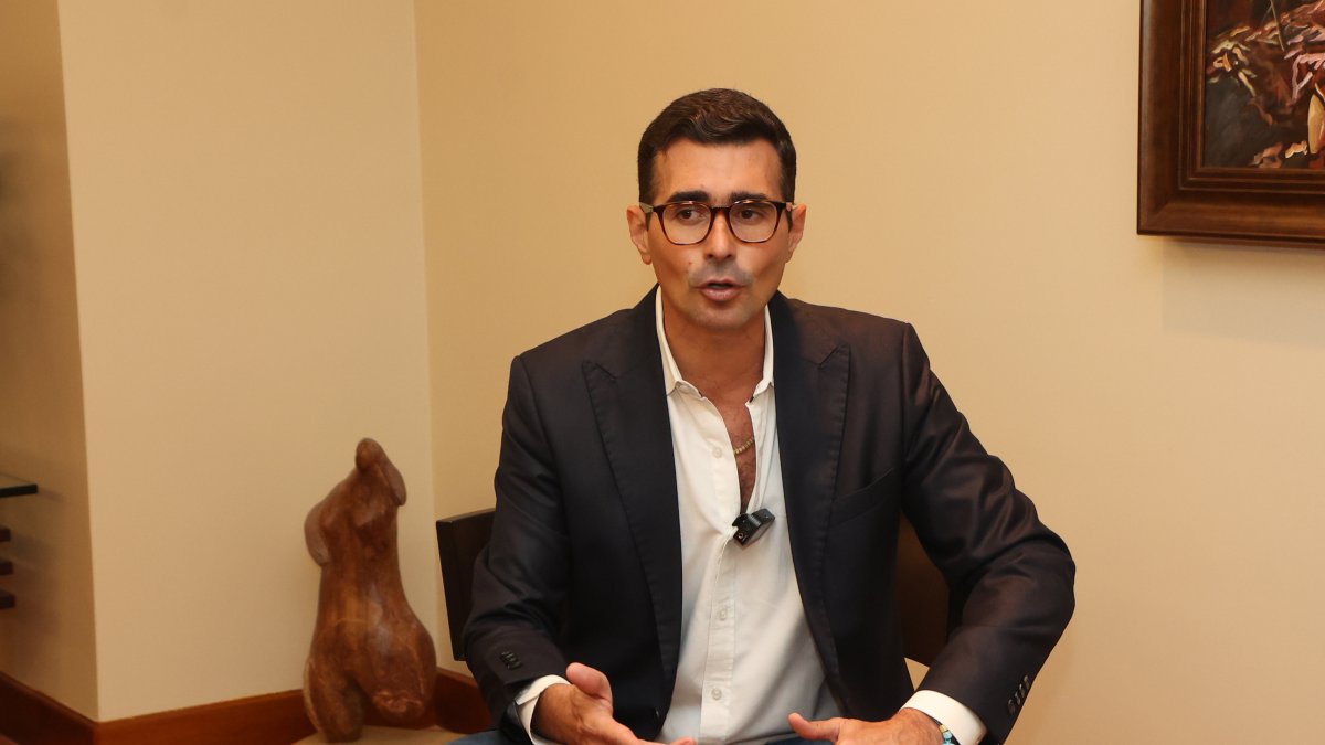 Guschmer y su ministerio ya supervisaron casos similares en Barcelona y El Nacional.