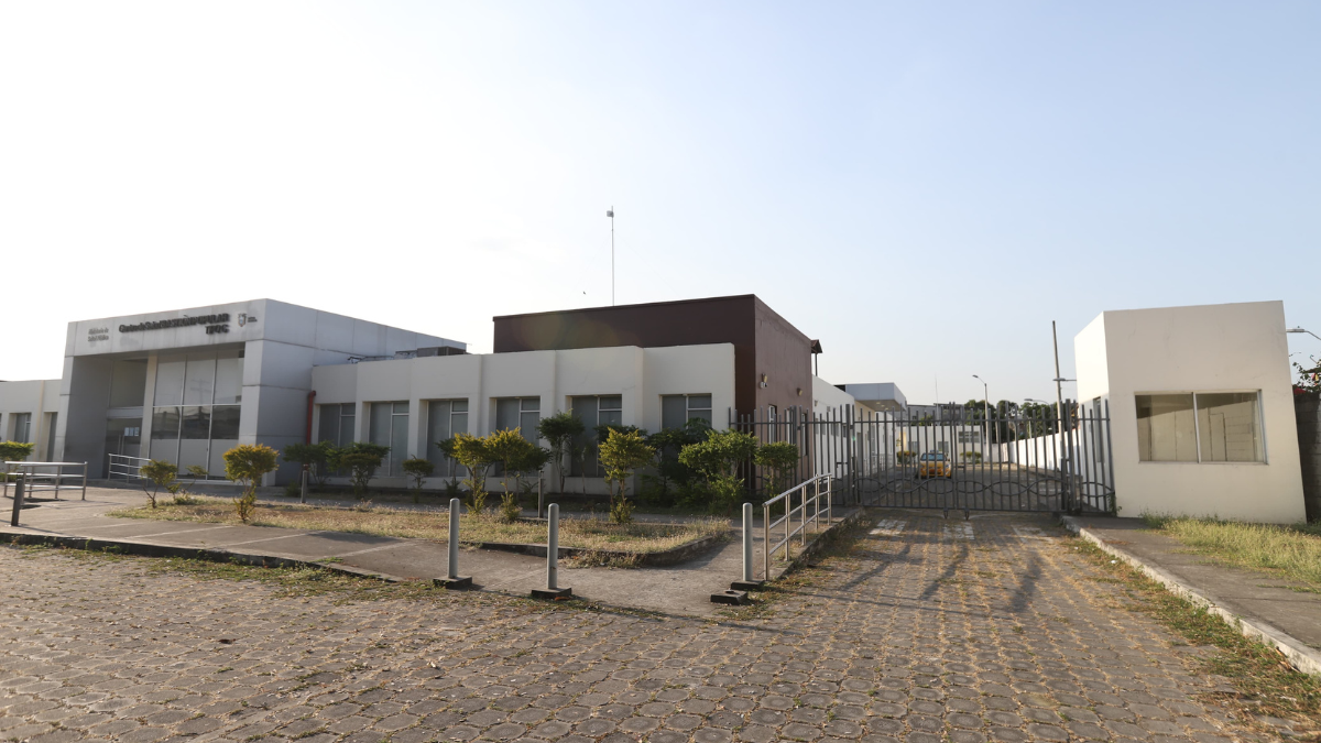 Centro de salud en donde se registró un enfrentamiento armado.