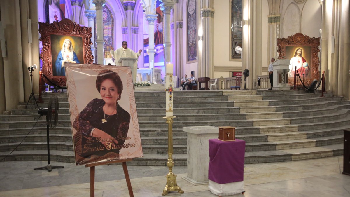 Durante la misa en memoria de Fresia Saavedra.