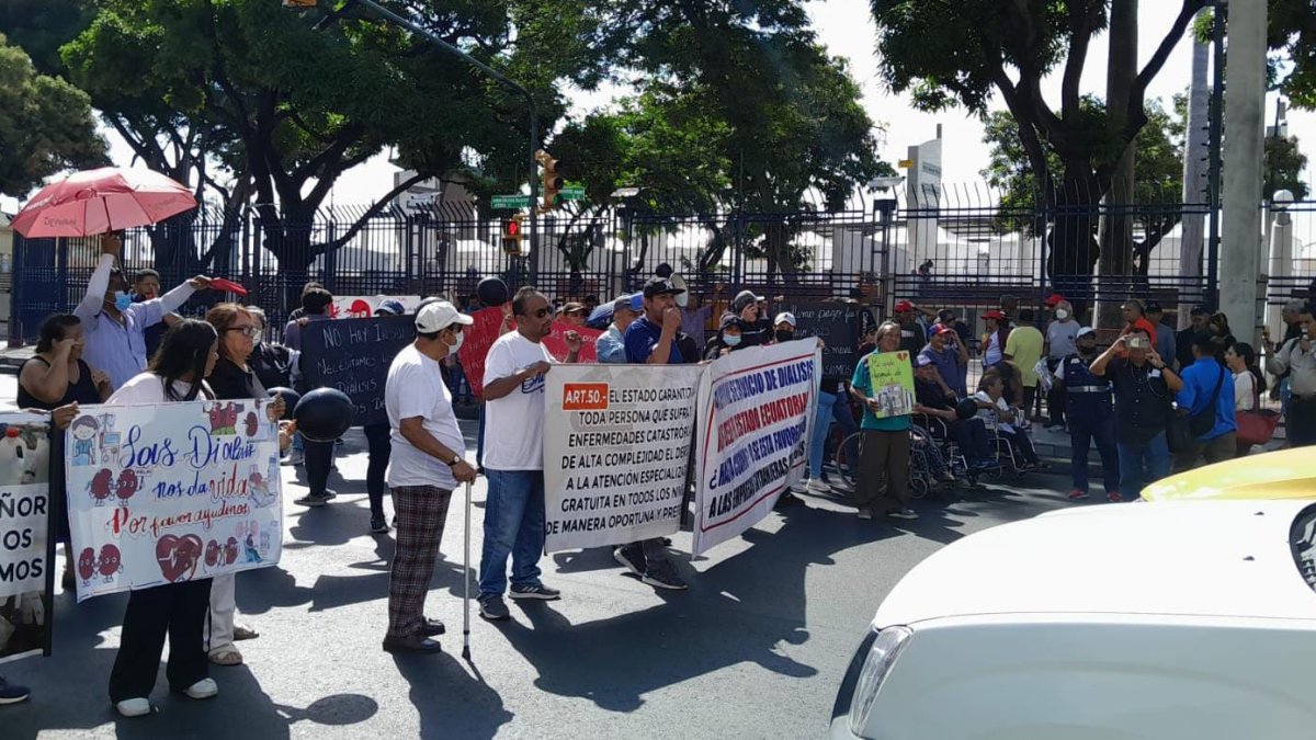 Solo para dar el tratamiento mensual a 17 mil pacientes, las 110 dializadoras necesitan 11,5 millones de dólares.