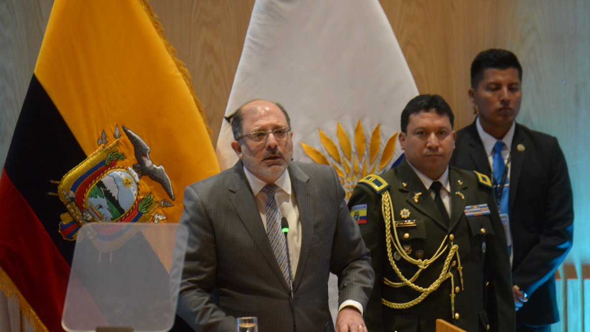 Henry Kronfle, presidente del Legislativo.