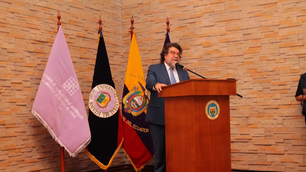 Patricio Espinosa fue proclamado como nuevo rector de la Universidad Central hasta el 2029. Sin embargo según las autoridades hubo irregularidades durante el proceso.