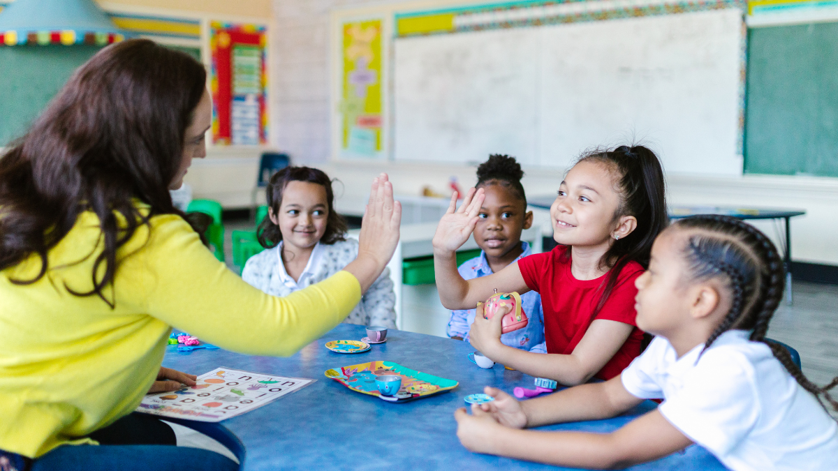 El concurso inició el 11 de junio. Docentes de tres especialidades son los que podían participar.