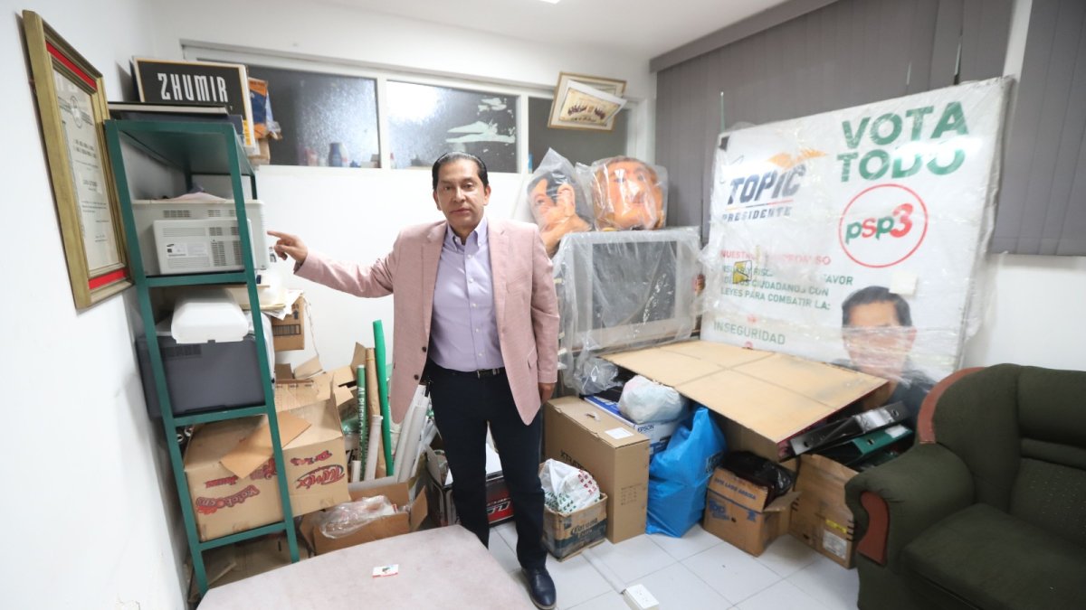 Lucio Gutiérrez afirma que Andrea González oxigenará al PSP, fundado en 2002.