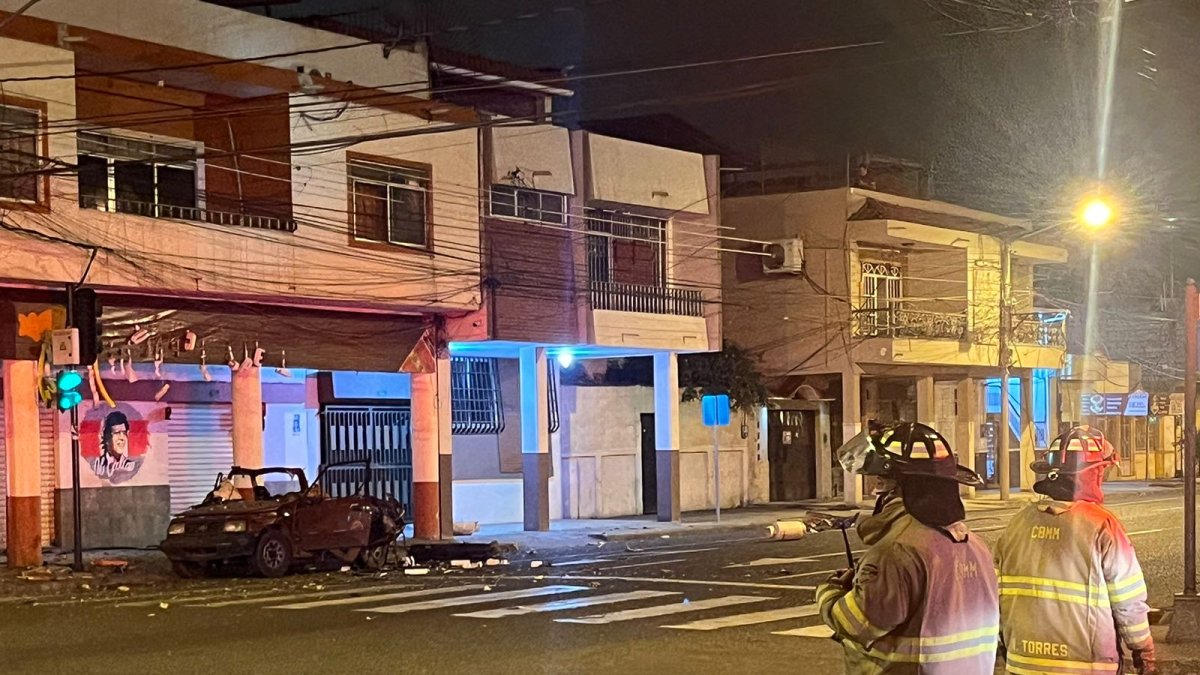 Un coche bomba explotó en las calles Pichincha y Ayacucho, centro de Machala.