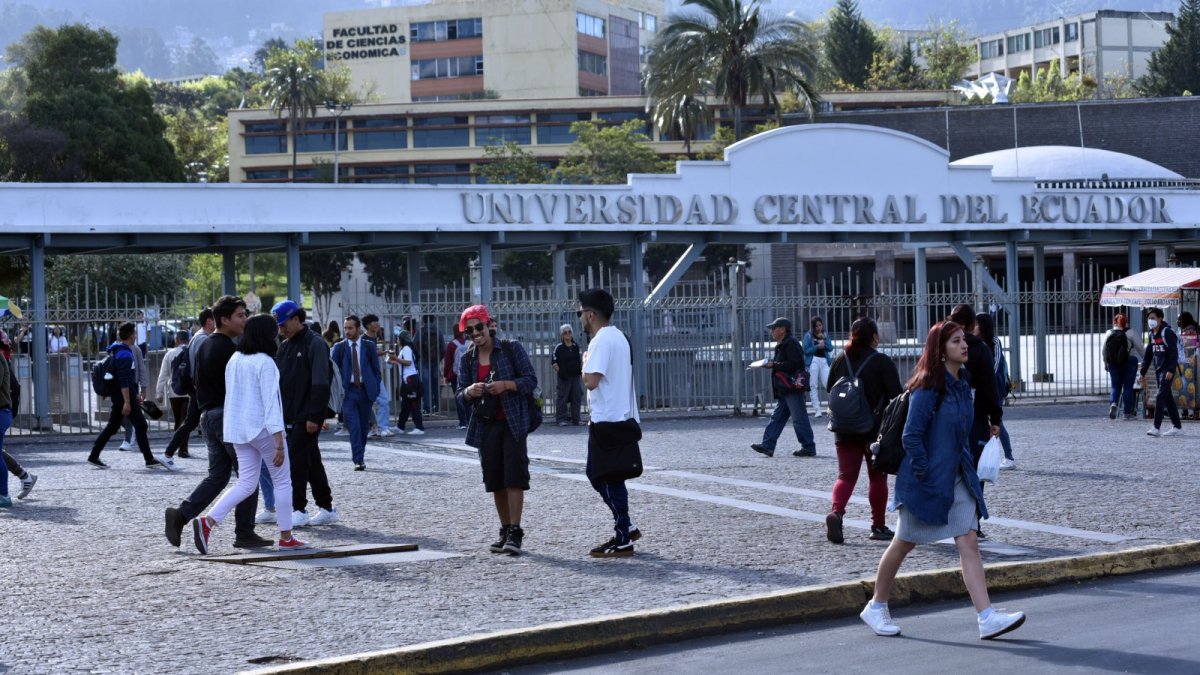 Elecciones. El CES dispuso que se repita el proceso en la universidad.