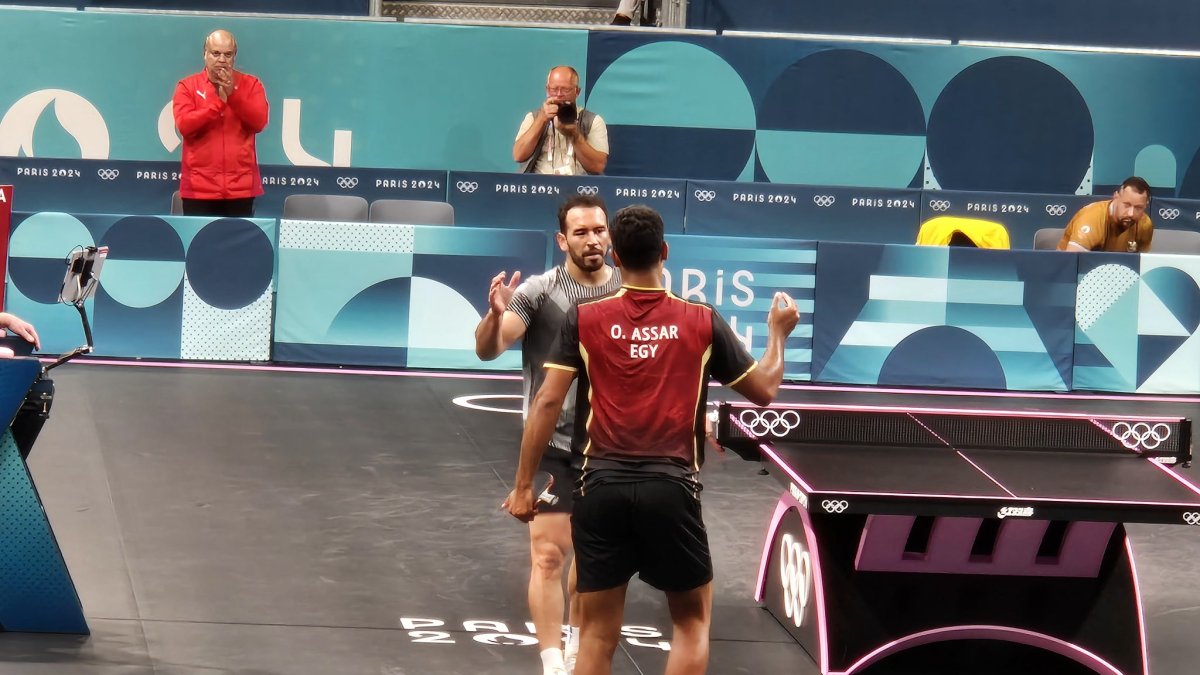 Miño (i) cayó en la ronda de 16avos de final de tenis de mesa.