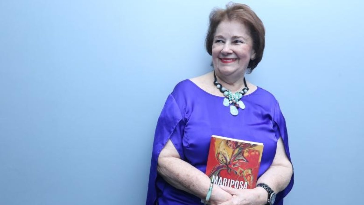 Evento. La escritora Norma Plaza de García es autora de Mariposas Rojas.