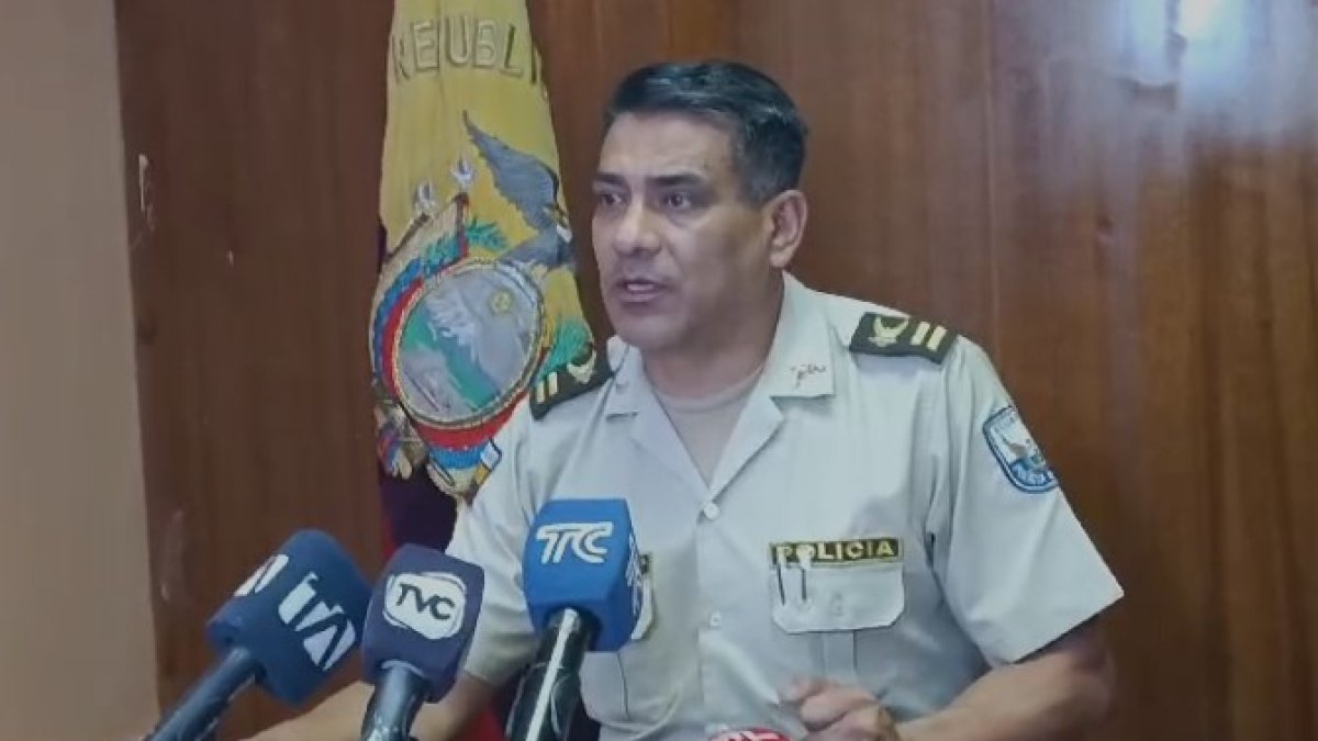 El teniente coronel Jairo Burbano, subjefe del Distrito Eloy Alfaro, dio detalles del suceso violento.