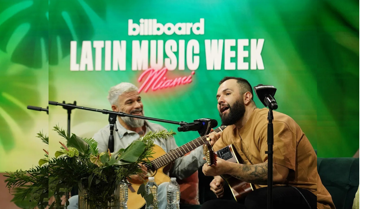 Durante el panel Making the hit live, en 2023, el puertorriqueño Pedro Capó hizo una llamativa improvisación musical. Se le unió el intérprete mexicano Carin León, y el resultado fue sorprendente.