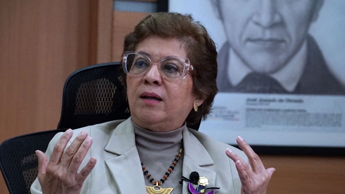 La ministra conmina a la Asamblea Nacional para que reforme el Código de Trabajo con el fin de evitar que sindicalistas se perpetúen en sus cargos.