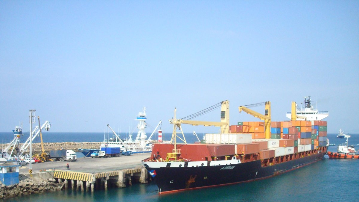 Inspección. En la Estación de Guardacostas Fija de Manta se realizaron inspecciones para avanzar con el desarrollo de planos para el levantamiento de un muelle.