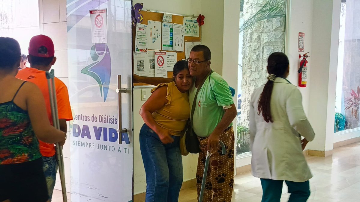 Panorama. Decenas de pacientes en Quevedo padecen por la enfermad y la falta de insumos. Alrededor de 700 pacientes utilizan el servicio.